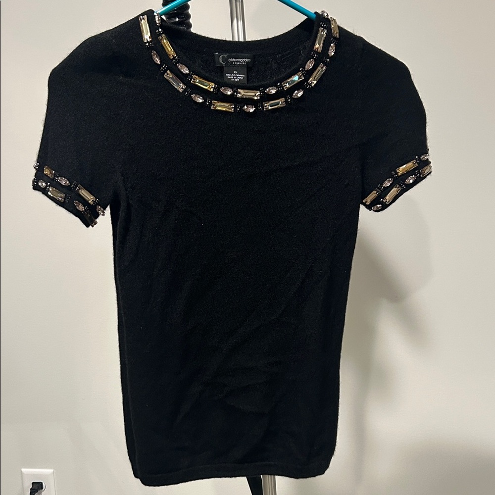 Chic Black Embellished Short Sleeve Top